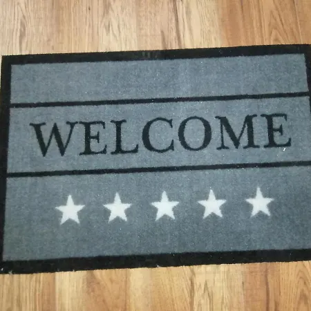 Jasna アパート *